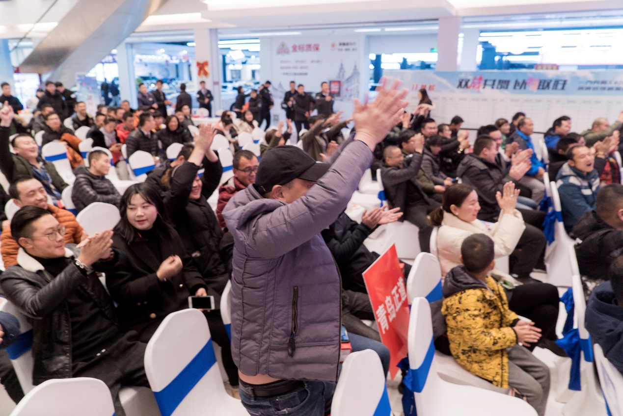 一汽奔腾“双锋共舞 以智取胜”试驾团购会圆满落幕